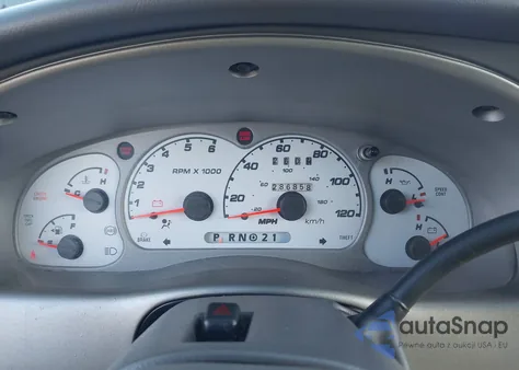 2001 Ford Explorer Sport Trac z USA, uszkodzony, nr VIN 1FMZU67E11UC72871